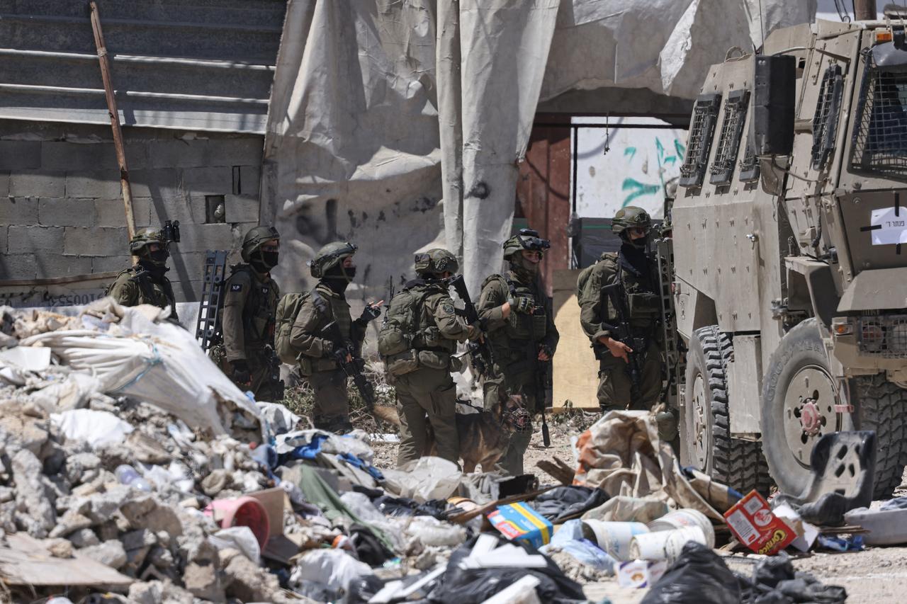 Israeli army soldiers carry out a military operation at the Askar camp for Palestinian refugees, east of Nablus in the Israeli-occupied West Bank on September 4, 2026. (AFP Photo)