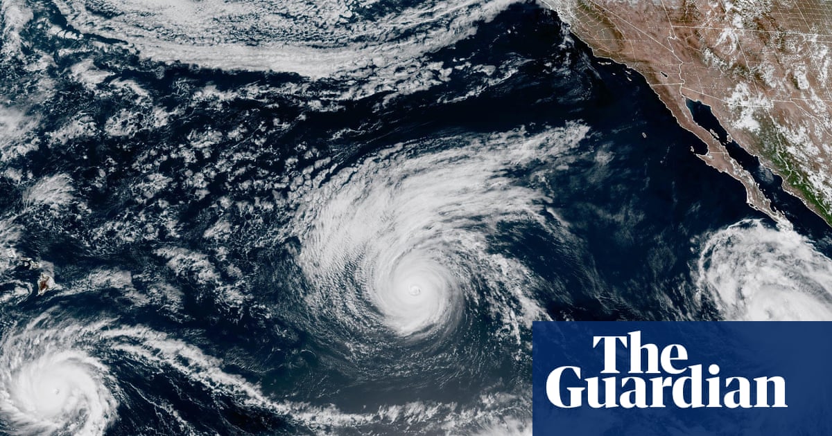 Hawaii declares state of emergency as Hurricane Lowell approaches islands | Hawaii