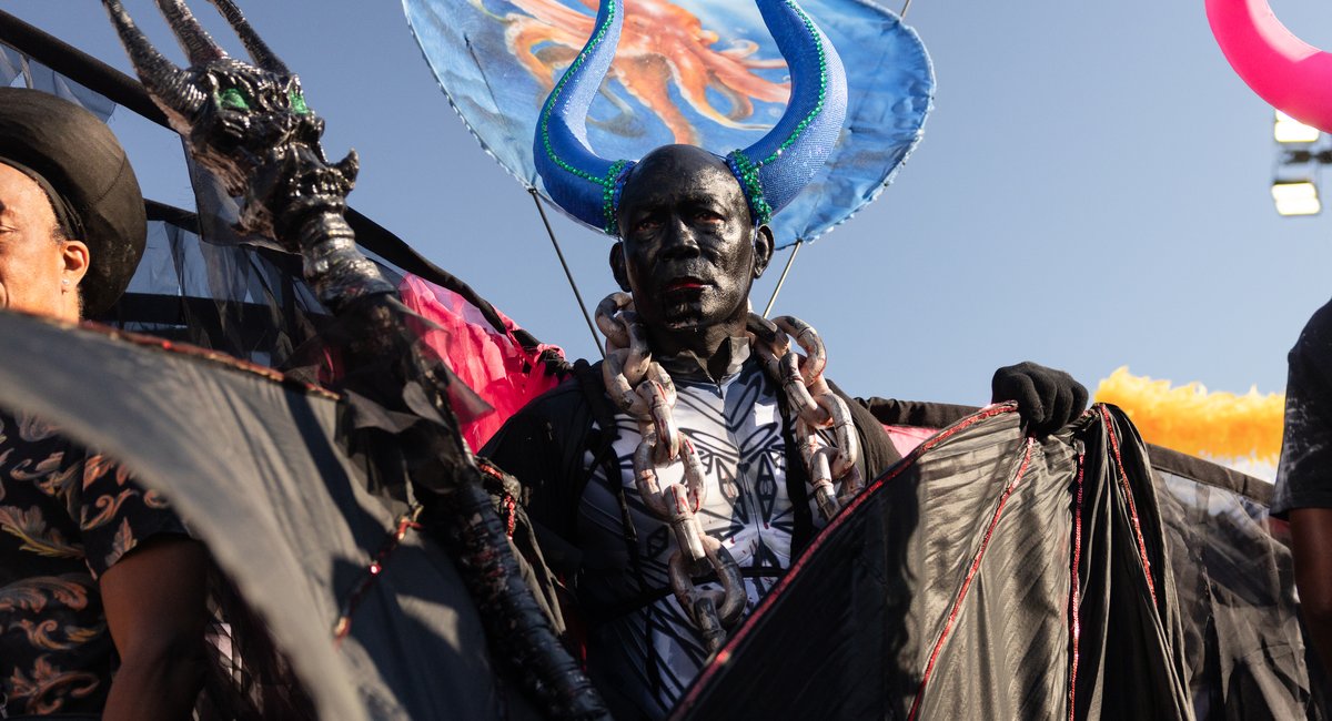 New Yorkers show out for Brooklyn's West Indian American Day Parade