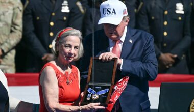 President Trump awards Medal of Freedom to 9/11 hero Welles Crowther
