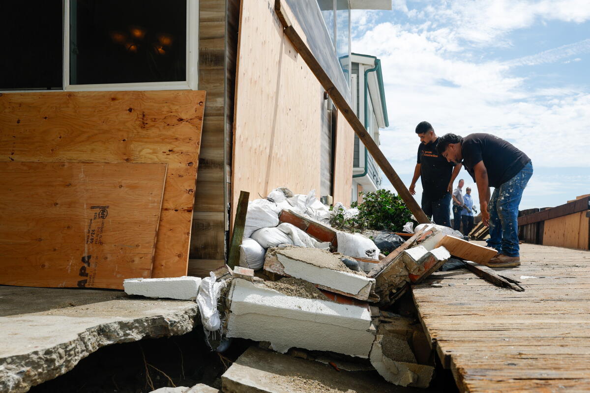 Structural damage on the foundation of a home.