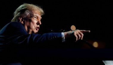 Trump says Iran war to end after midterms; Houthis close in on key strait, sources say