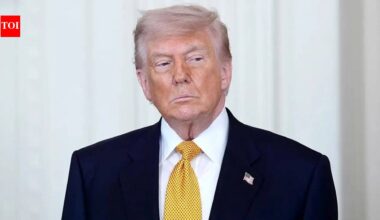 Trump eyes Iran oil, hints at Venezuela-style US control after war