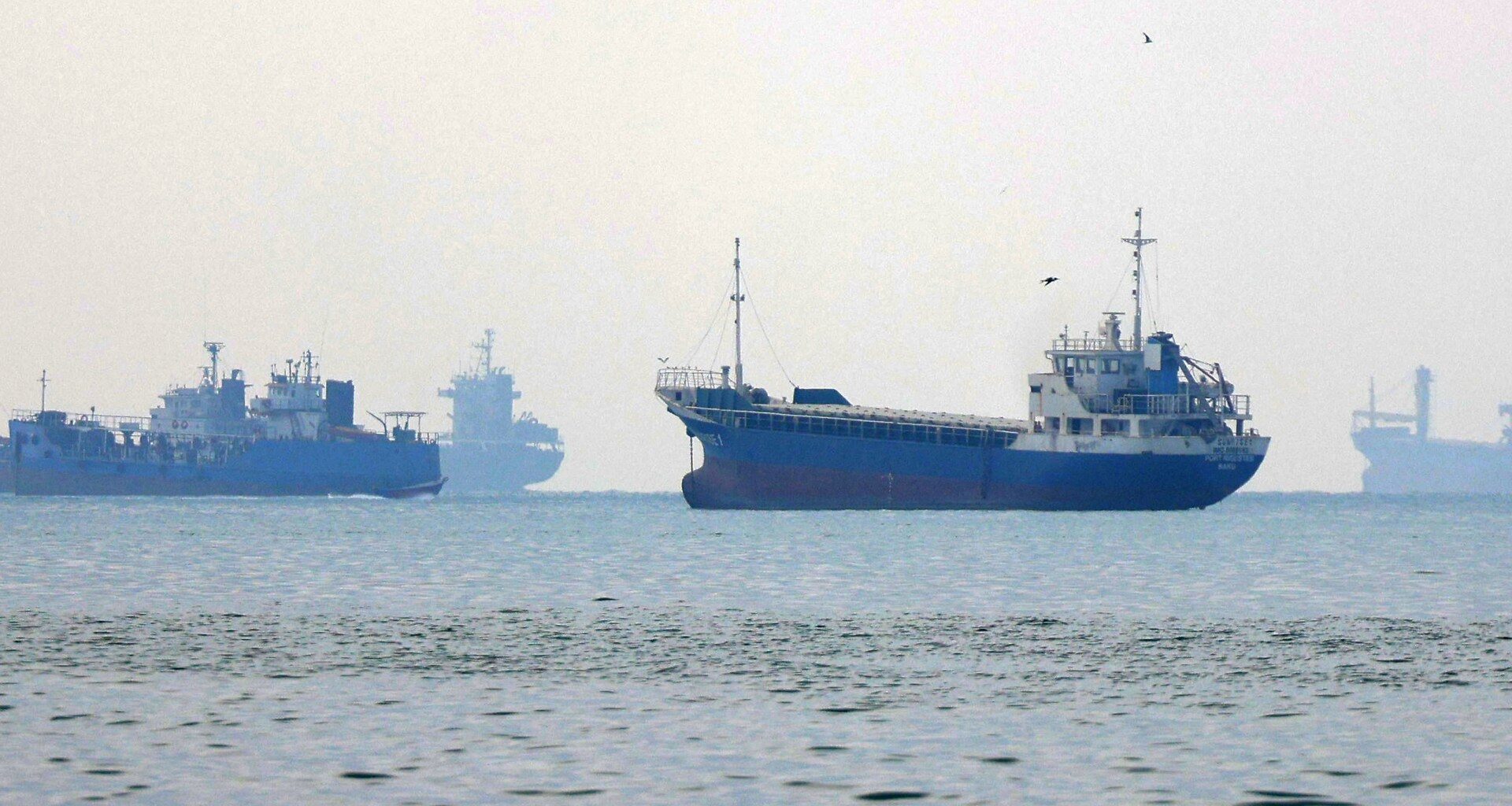 US military claims Strait of Hormuz remains open amid ongoing blockade | US-Israel war on Iran News