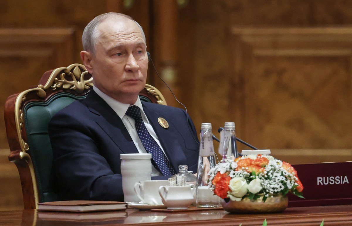 Putin faces growing discontent before Russia's Duma election 