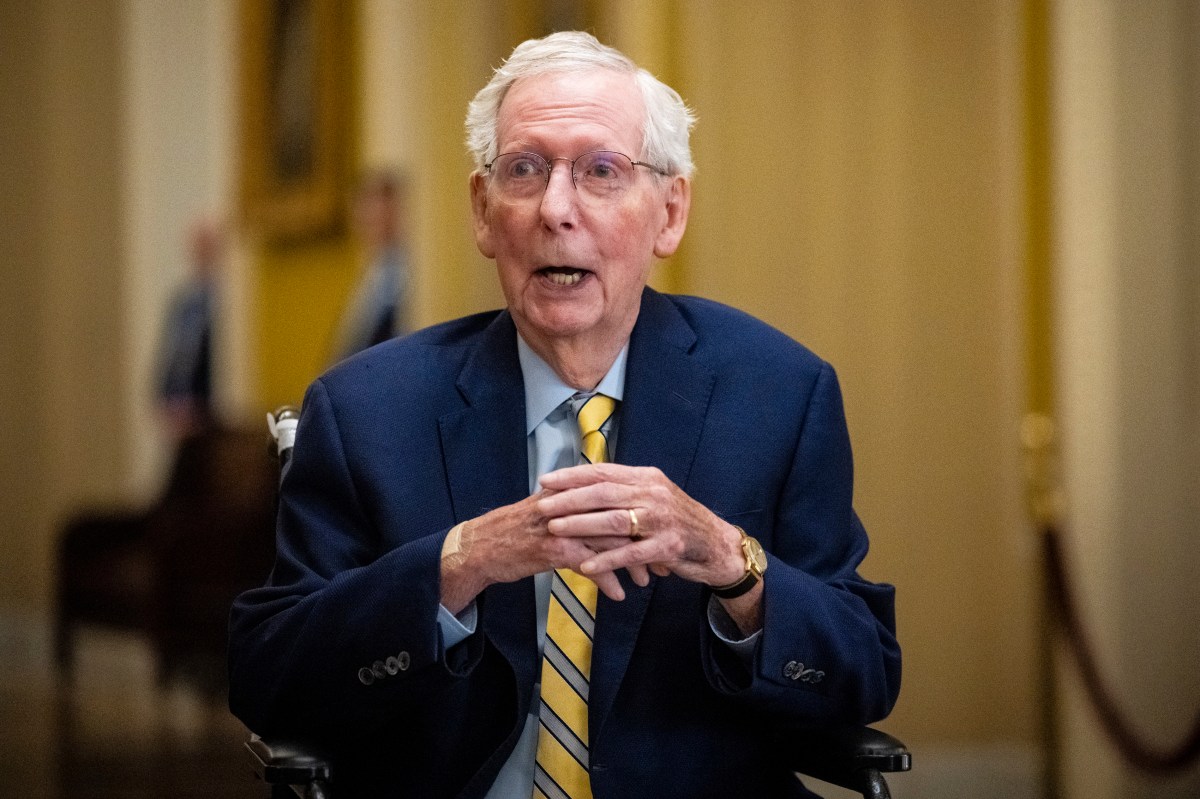 McConnell's Childhood Polio Impacting Recovery, Expert Says, After Senate Votes