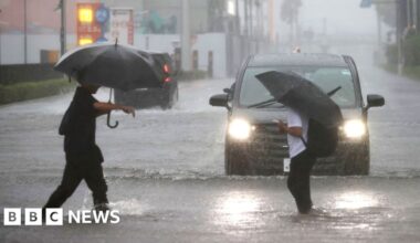 Millions urged to evacuate as powerful Typhoon Dujuan hits Japan - BBC