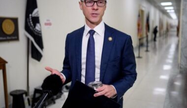 Lawmakers call on leadership to override Trump’s planned pay freeze