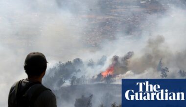 Colombia declares public calamity as wildfire threatens popular tourist area | Colombia