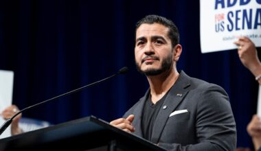 Michigan student confronts El-Sayed over Iran silence at town hall