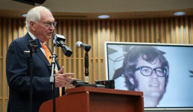 'Unknown Wanderer' identified as Dr. Betkouski may have ties to Tylenol murders