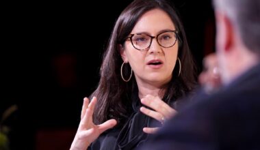 MAGA-Curious CBS Boss Bari Weiss Gushes Over Trump’s Far-Right Billionaire Backer Peter Thiel