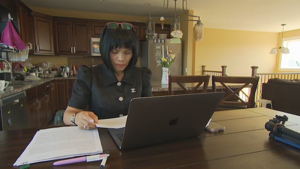 P.E.I. woman who lost nearly $10K in bitcoin scam wants bank to reimburse her money