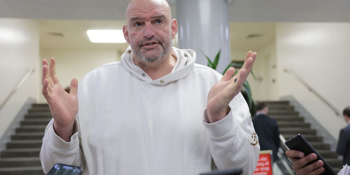 'Never Fails to Disappoint': Fetterman Joins GOP to Keep Trump's Iran War Going