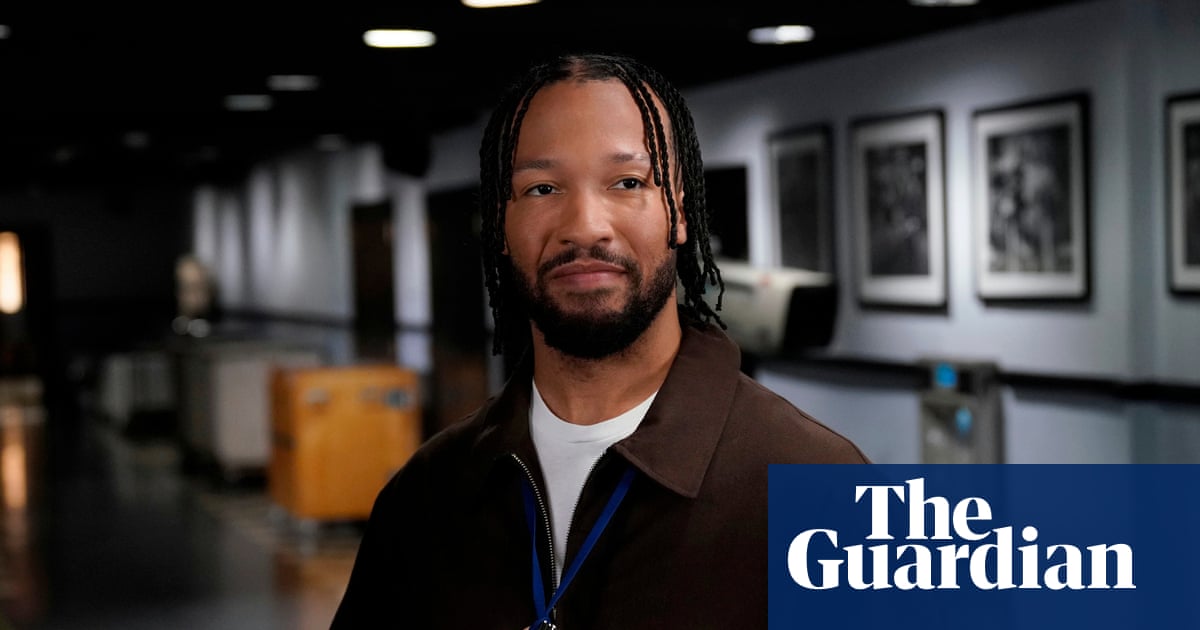 Saturday Night Live: Jalen Brunson makes for stiff host in underwhelming season premiere | Saturday Night Live