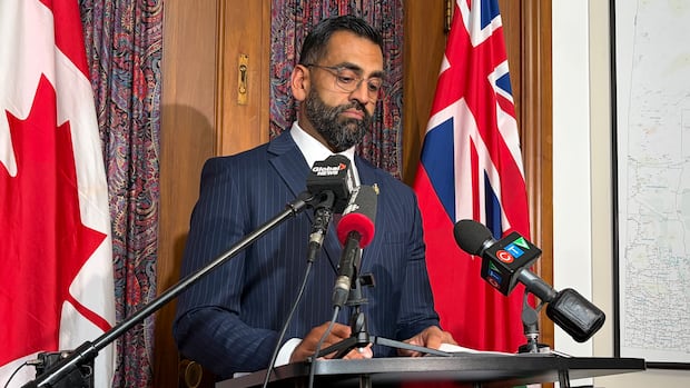 Obby Khan stepping down as Manitoba PC leader