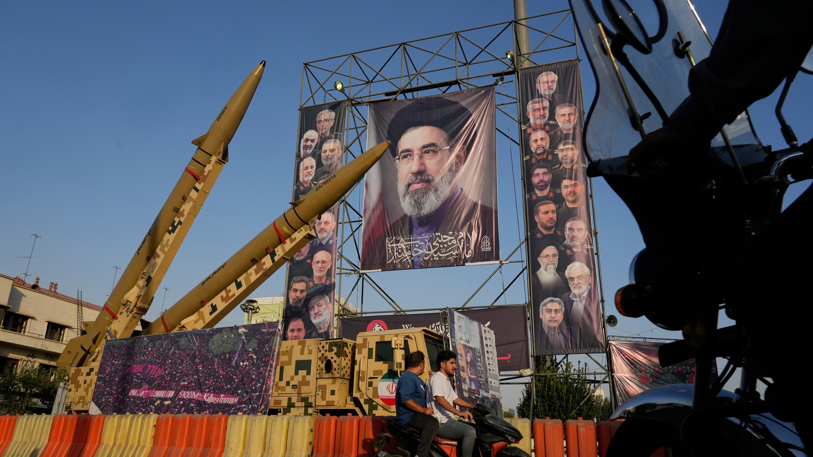 Iran's currency hits a new record low as war erodes the country's economic stability