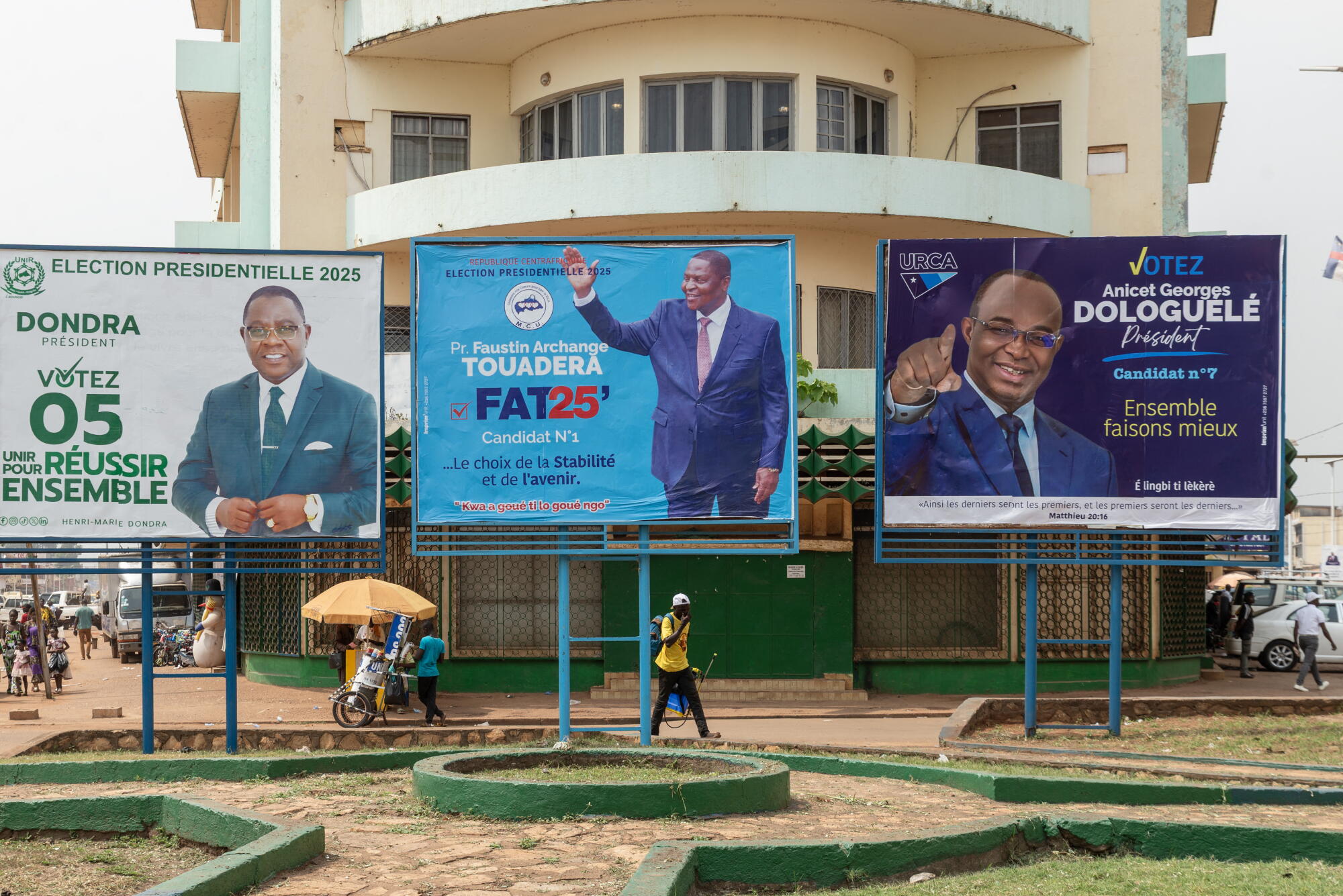 Campaign billboards 