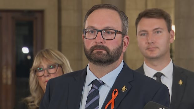 Manitoba PCs 'not fractured,' new interim leader Konrad Narth says after Obby Khan’s resignation