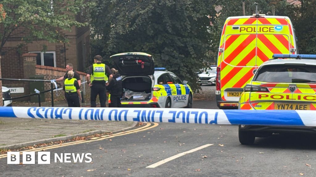 Rotherham: Man found dead after 'explosion' in South Yorkshire - BBC