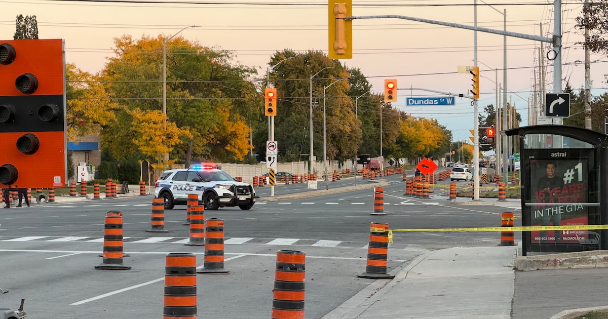 Mississauga hit-and-run: pedestrian dead, driver sought