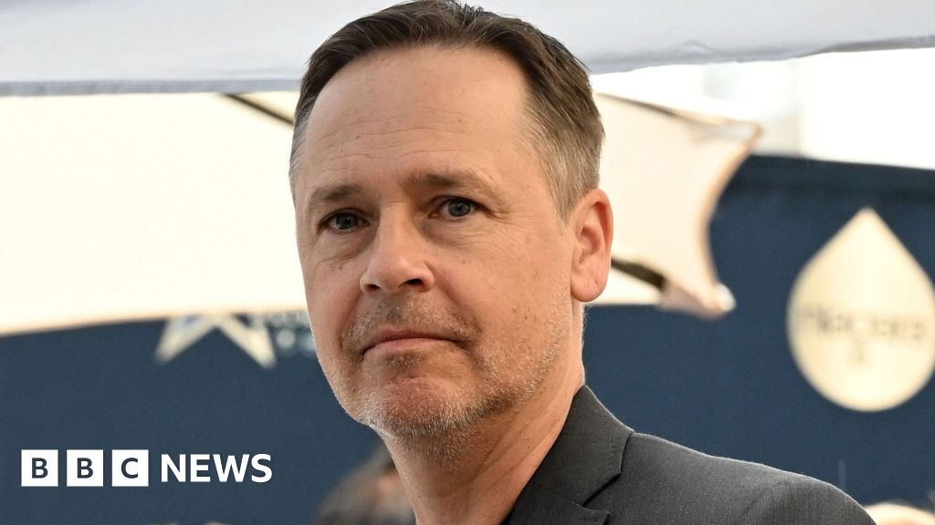 US actor Chad Lowe 'heartbroken' by death of daughter Fiona aged 13 - bbc.com