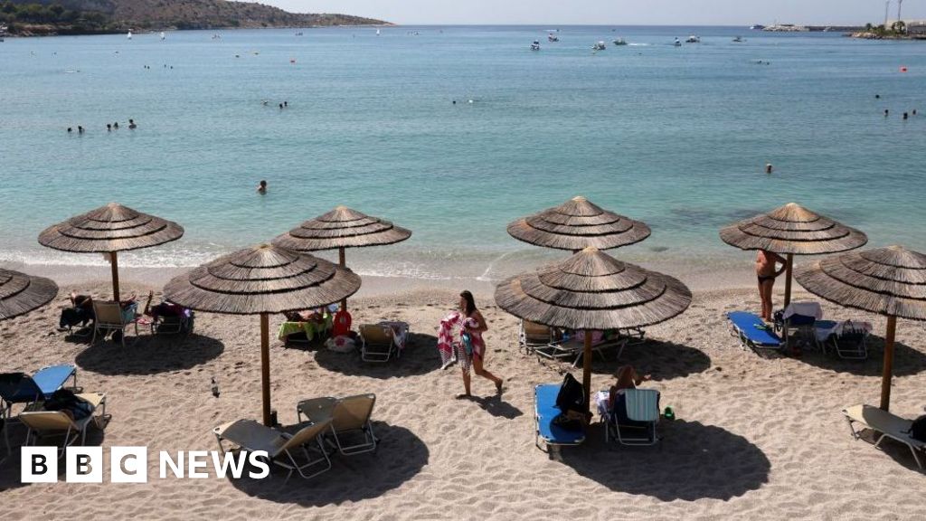 Vouliagmeni beach: Man, 82, dies after beach fight with 76-year-old over sunlounger in Greece - BBC