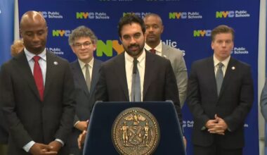 NYC schools ban AI for students through eighth grade under new Mamdani policy