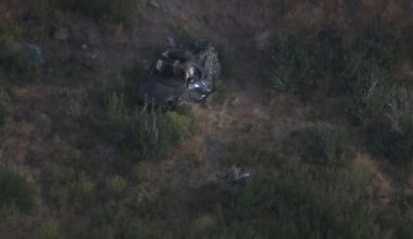 4 dead after car goes off cliff in crash along Angeles Crest Highway near Wrightwood