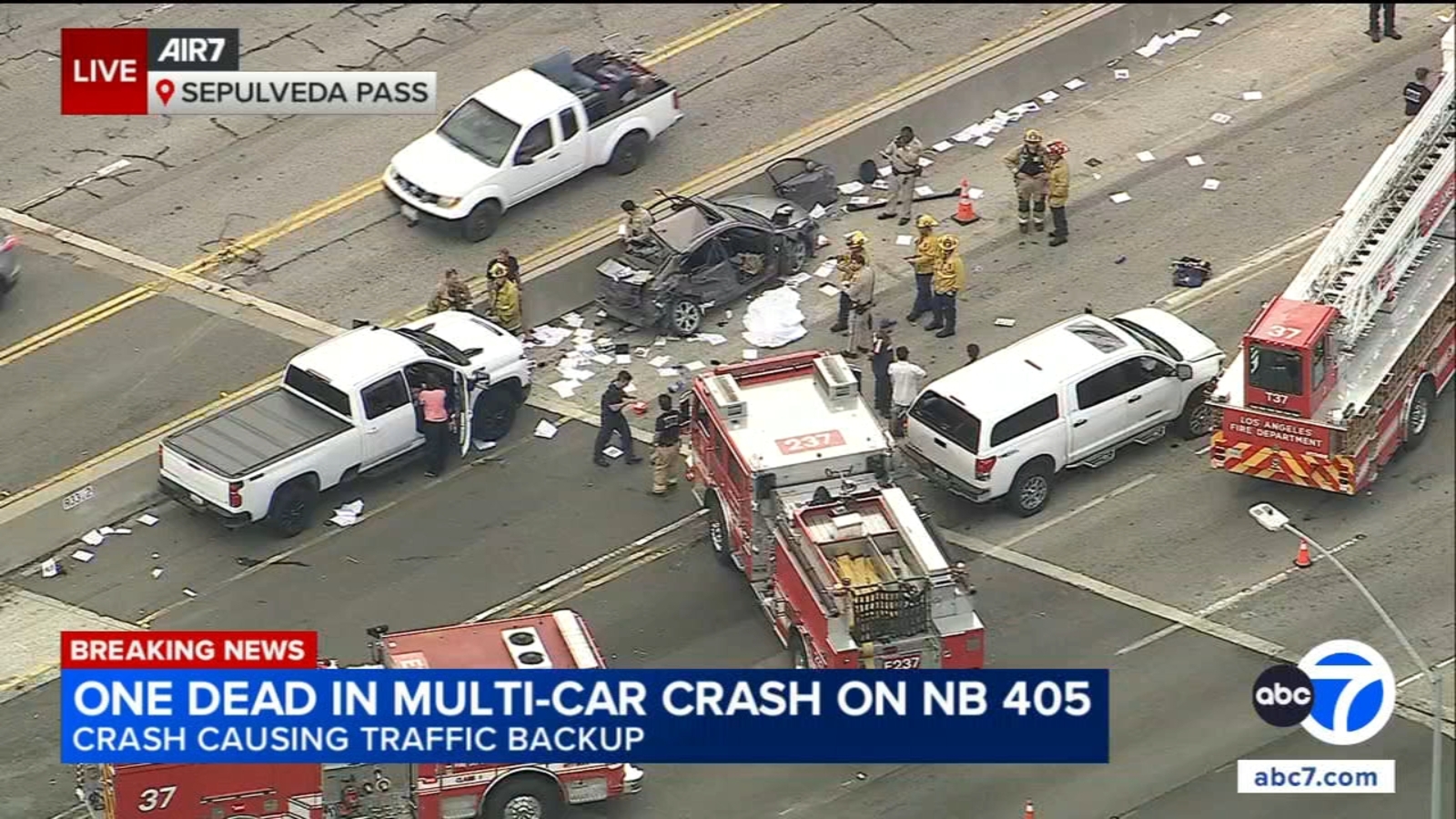 1 dead in multi-car crash on northbound 405 Freeway in Los Angeles