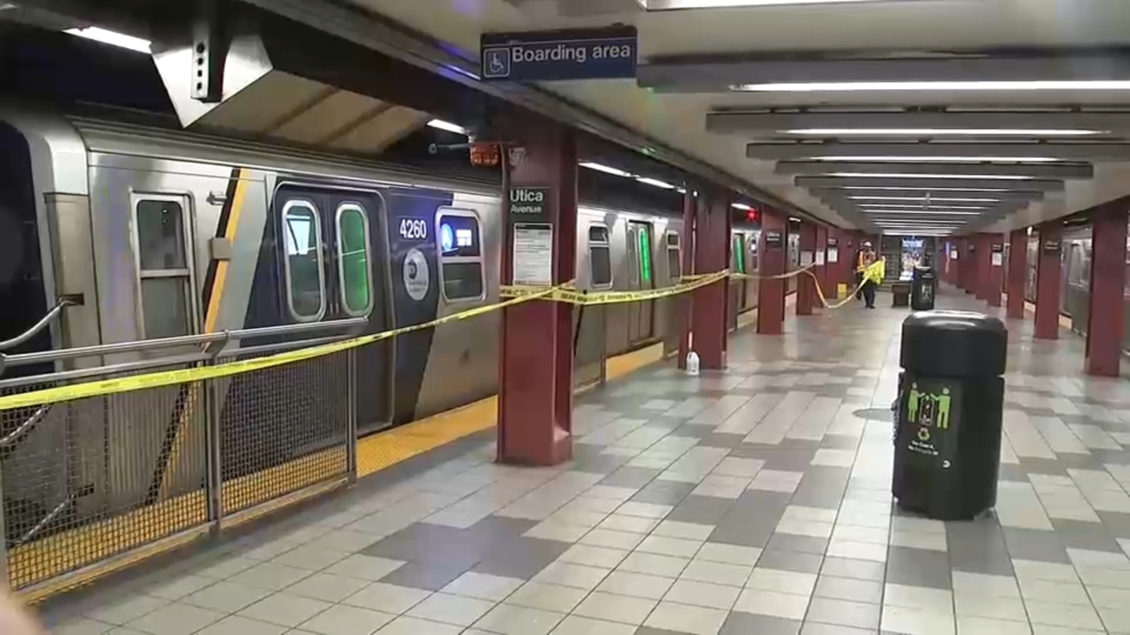 Man killed after bag caught in A train doors at Brooklyn subway station