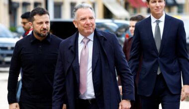 US envoys hold ‘substantive’ talks with Zelenskyy in first visit to Kyiv | Russia-Ukraine war News