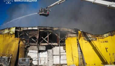 Russian attacks kill 7 in Ukraine as Kyiv targets gas plants deep in Arctic | Russia-Ukraine war News
