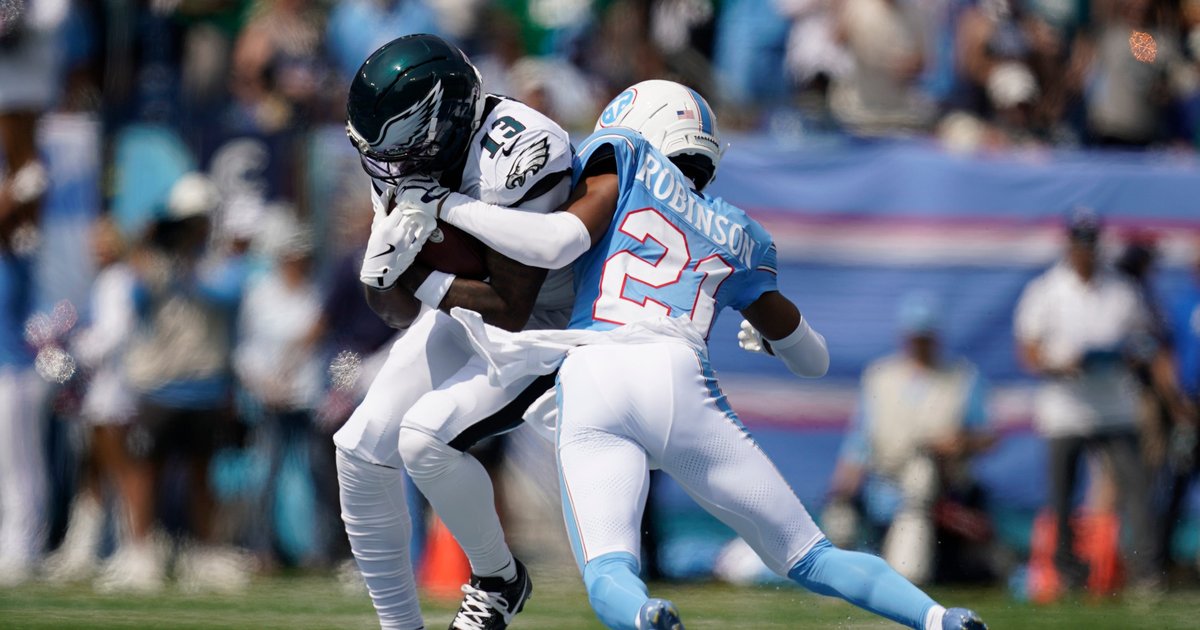 Game ball, three stars, and snap count analysis: Week 2, Eagles at Titans