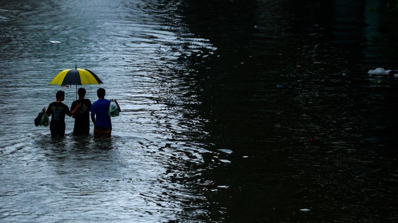Thai capital Bangkok declared disaster zone amid widespread flooding