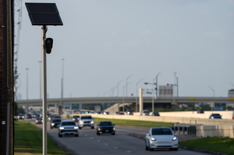 Texas freezes installation of Flock cameras on state roads