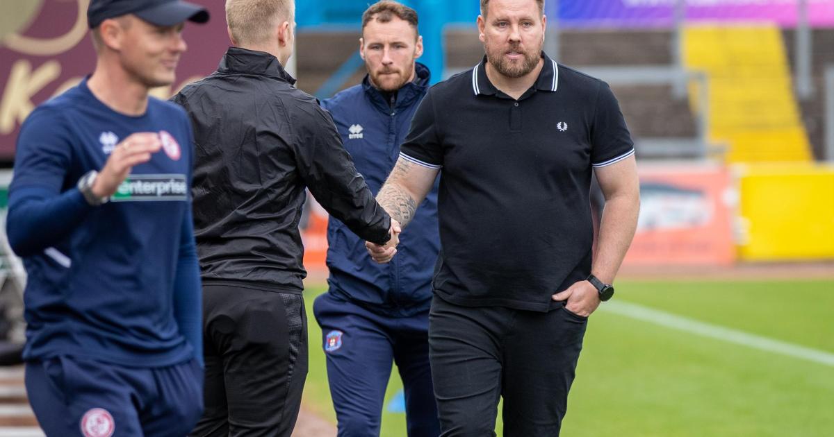 Carlisle United: Rob Elliot expects talks over future