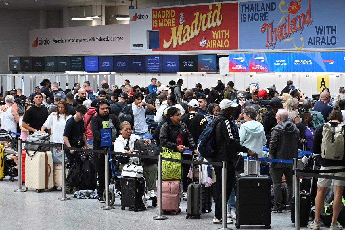 Heathrow and Gatwick delays live: Passengers caught in flight chaos unlikely to get compensation, regulator says