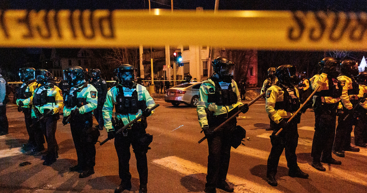 Feds charge ICE officer with lying to investigators in the shooting of a Venezuelan immigrant