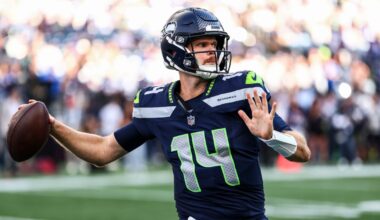 Seahawks quarterback Sam Darnold leaves game with a hip injury in NFL opener