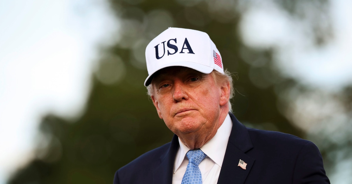 Trump unveils plans for a $15 billion steel mill in Iowa