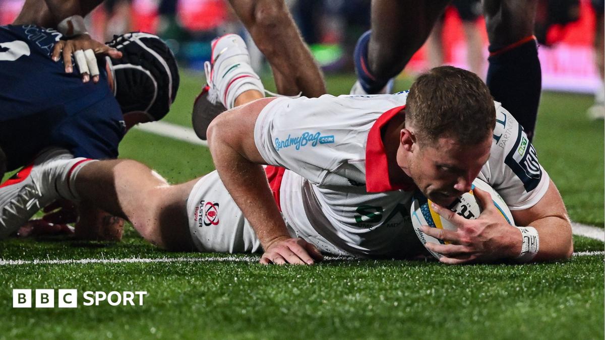 Zac Ward scores a try for Ulster