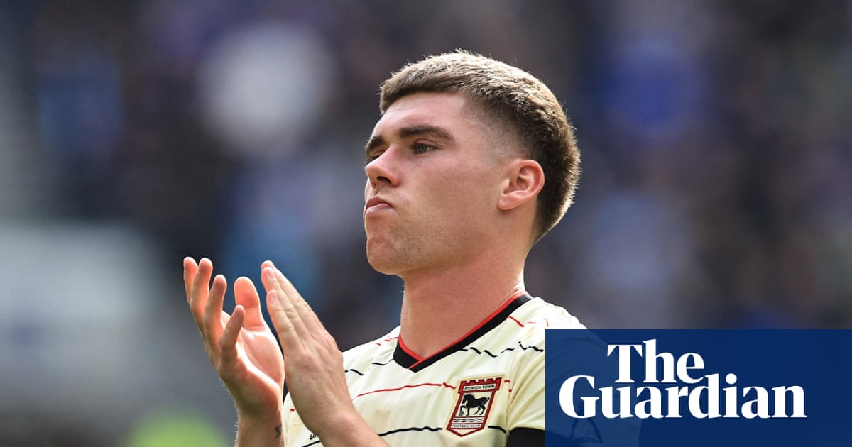 Footballers and fans pay tribute to Noah Woods after toddler’s death in Suffolk | Suffolk