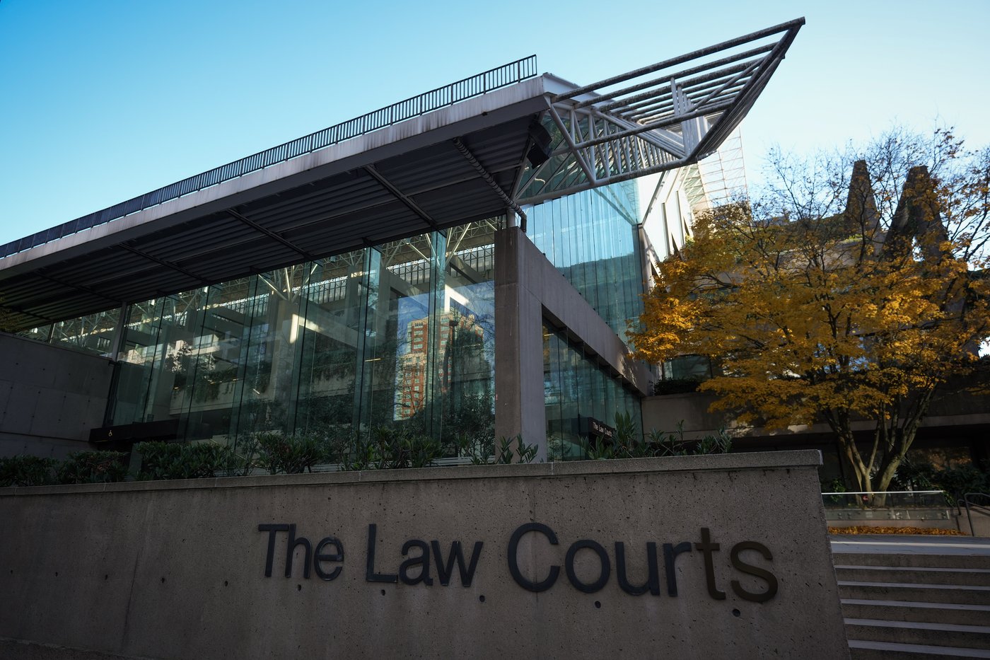Man convicted of manslaughter, not murder, in Vancouver Starbucks stabbing
