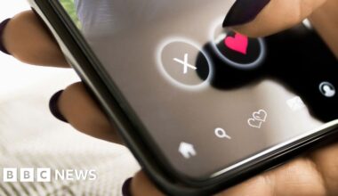 Six Nigerians accused of romance scams to be extradited to the US - BBC