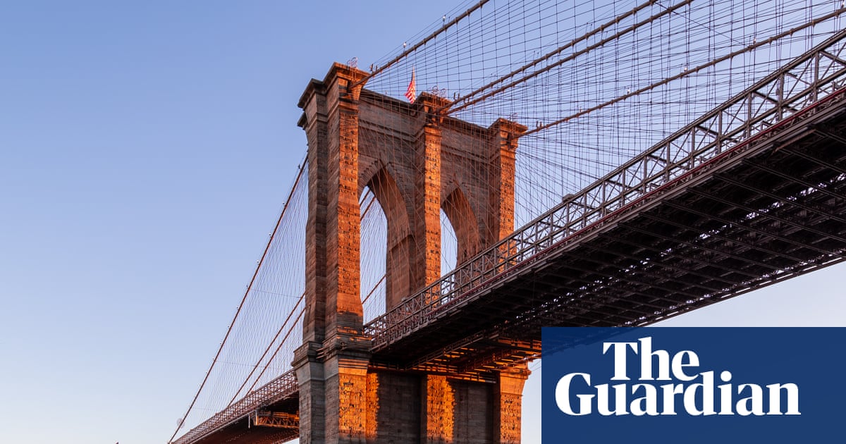 New York City police fatally shoot man who climbed up Brooklyn Bridge cables | New York