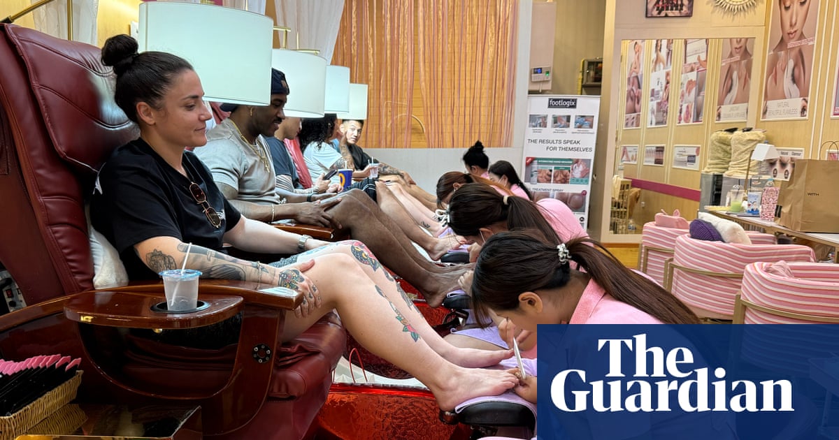 Pedicures and a pair of socks: sailors from USS Abraham Lincoln go wild in party resort of Pattaya | Thailand