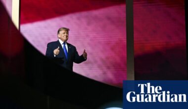 Trump’s promise of $5,000 ‘dividend’ for US citizens after midterms decried as ‘bribery’ | Donald Trump