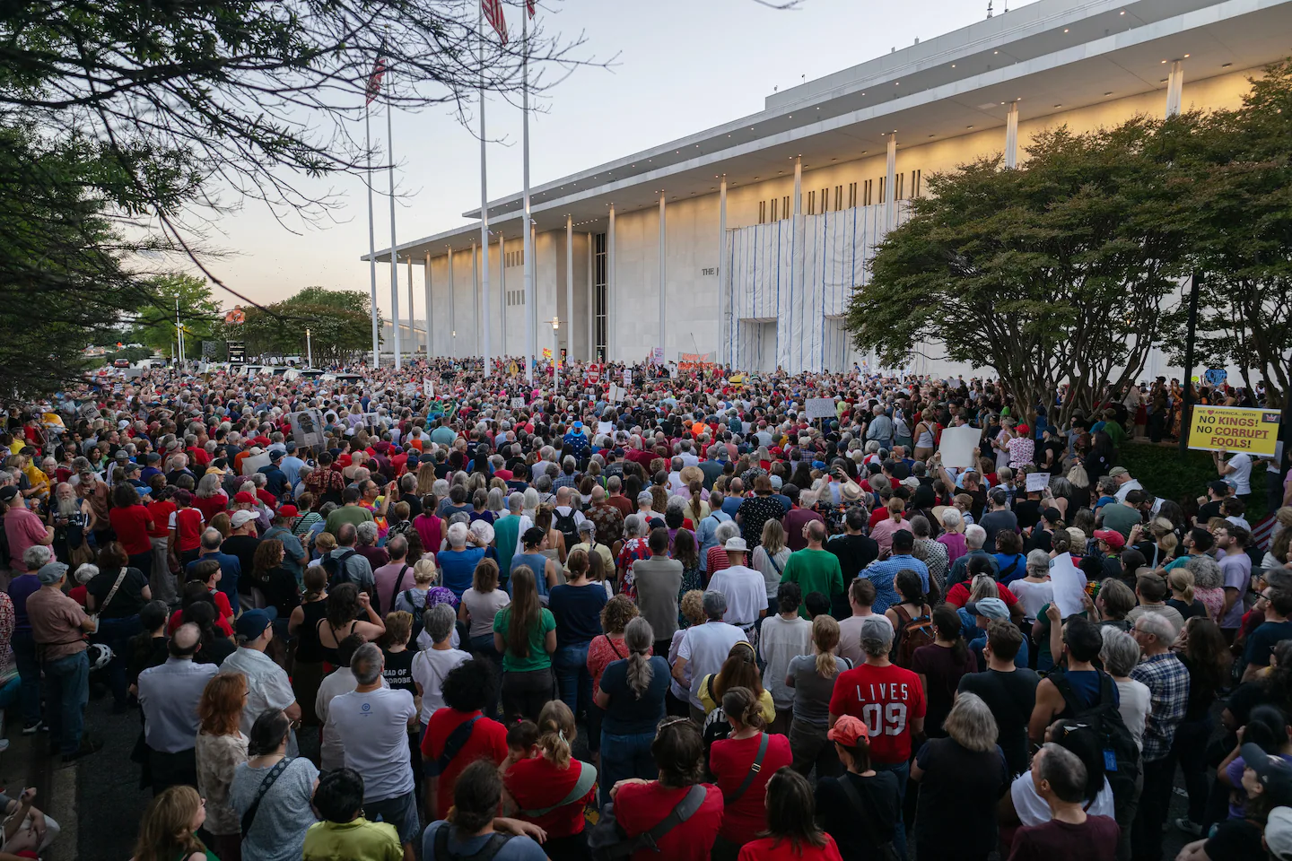 Thousands rally outside shuttered Kennedy Center, chanting ‘Hands off!’ - The Washington Post