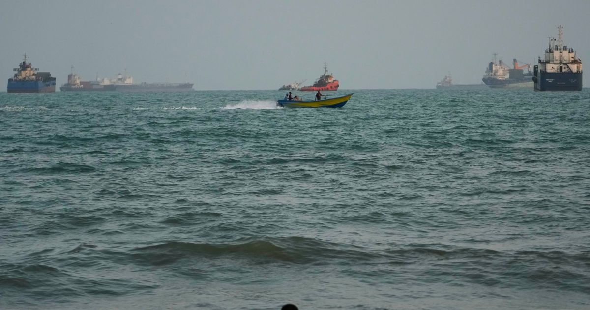 Iran claims strike on US ship in Strait of Hormuz as fighting escalates :: WRAL.com